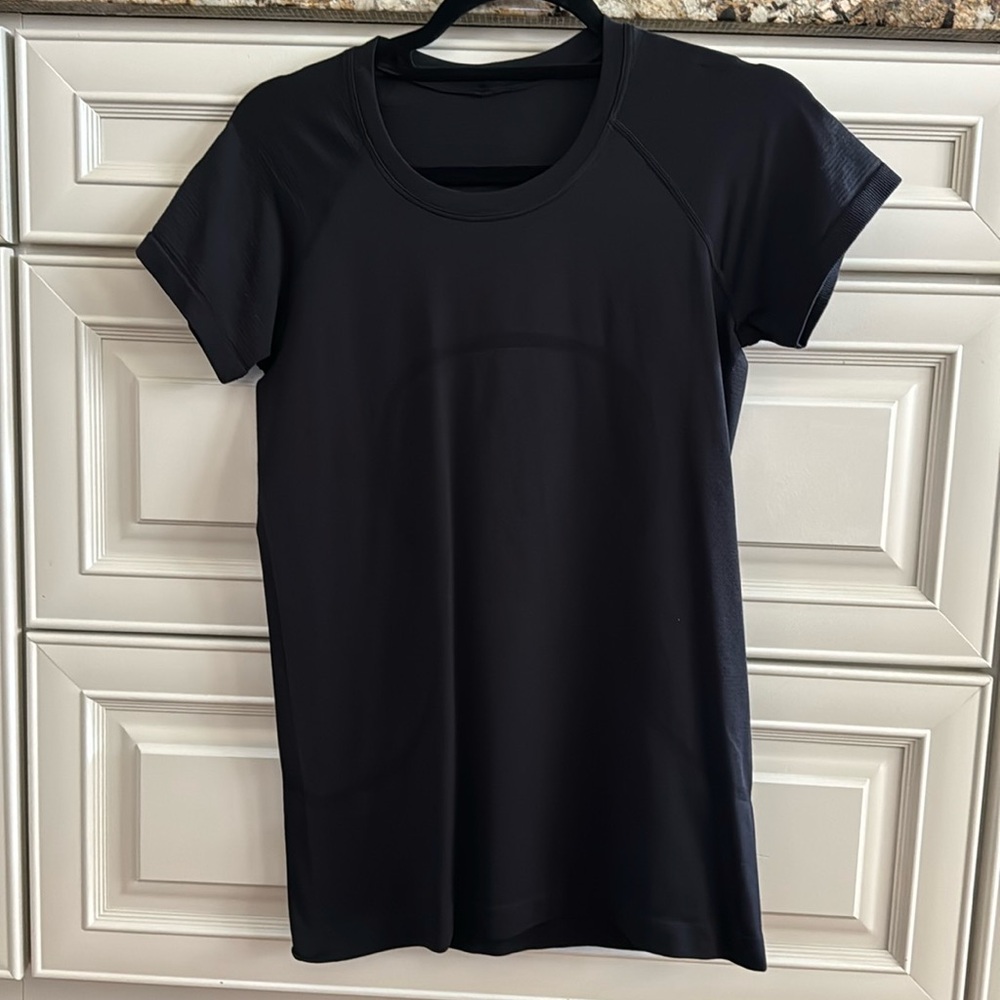 Lululemon top